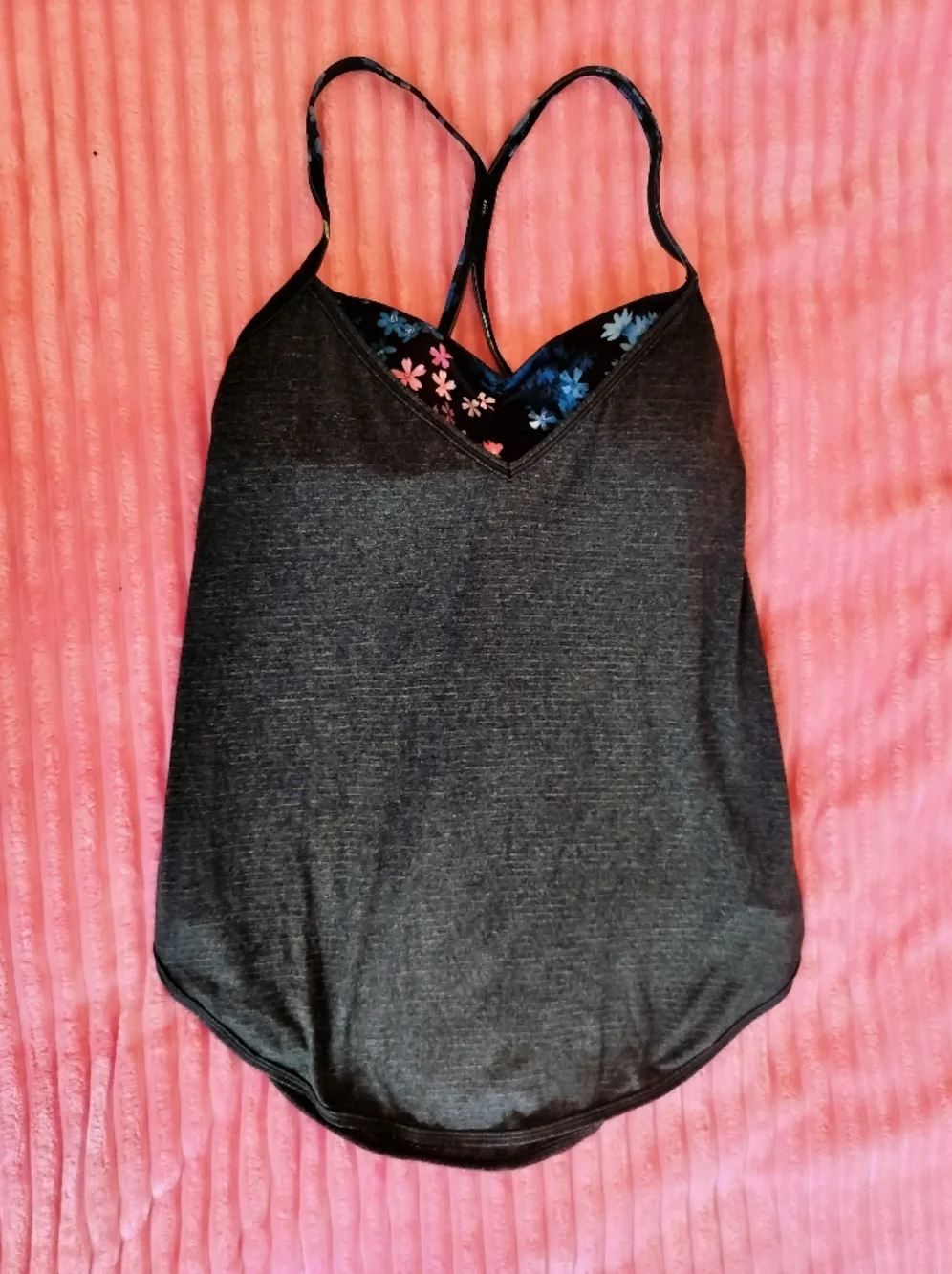 New Lululemon Black Floral-Trim Strappy Tank Top - Size 4
